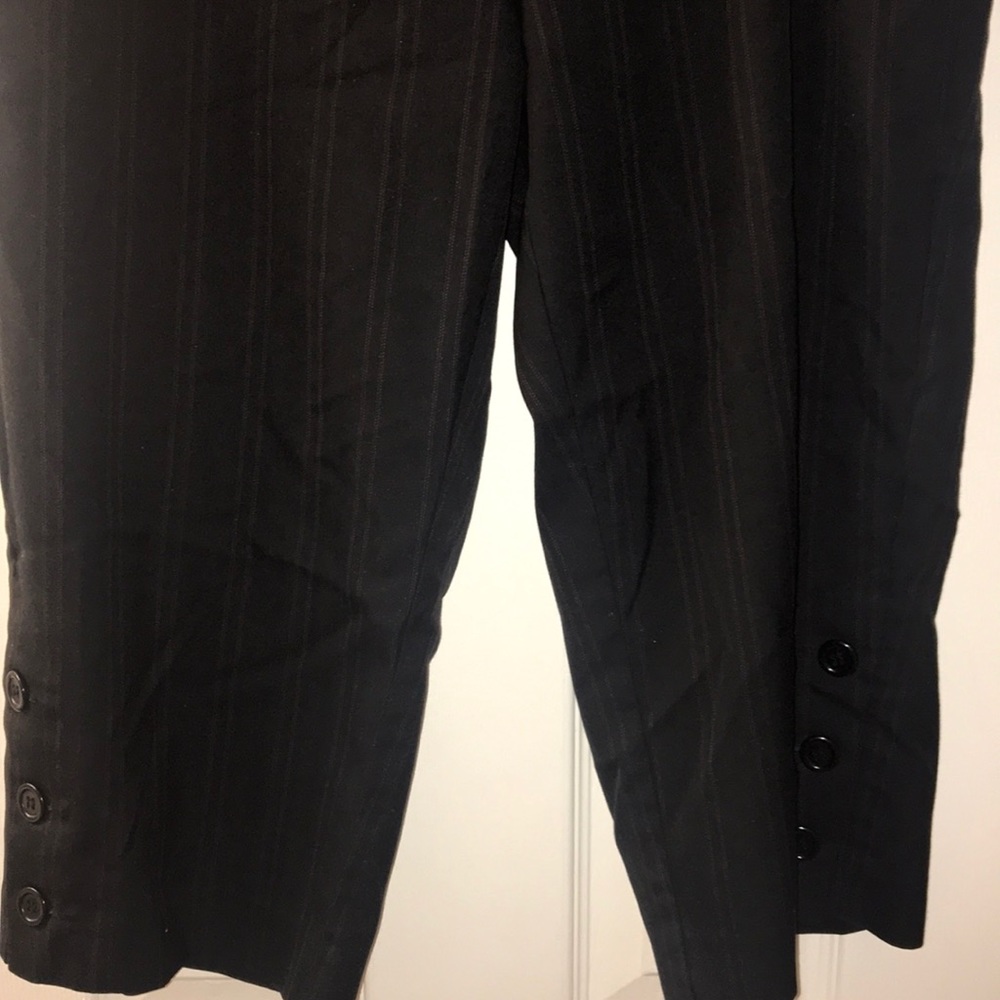 Capris - Picture 5 of 7